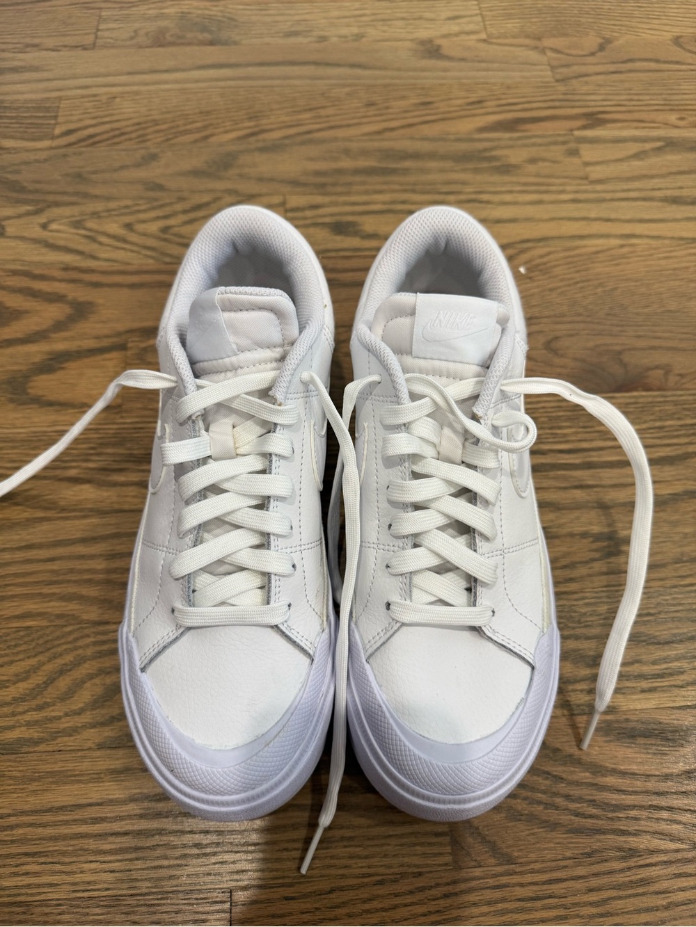 Nike Court Legacy Lift Sneakers